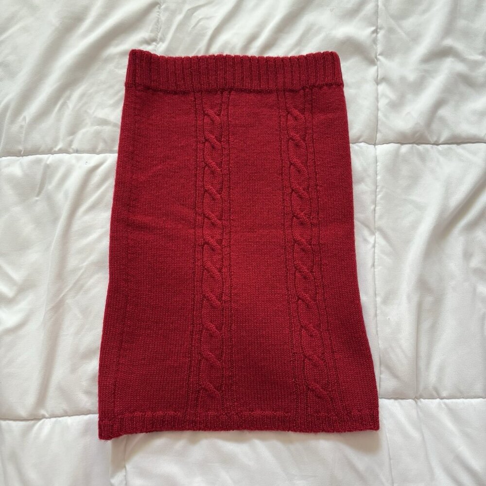 Vintage Neck Warmer Womens OS Red 100% Wool Cable Knit Scarf Dainty Feminine 90s